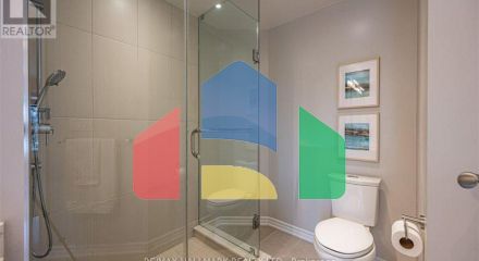 Residential - Single Family Home - Markham, Canada - Canada