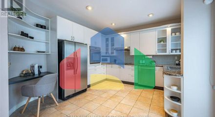 Residential - Single Family Home - Markham, Canada - Canada