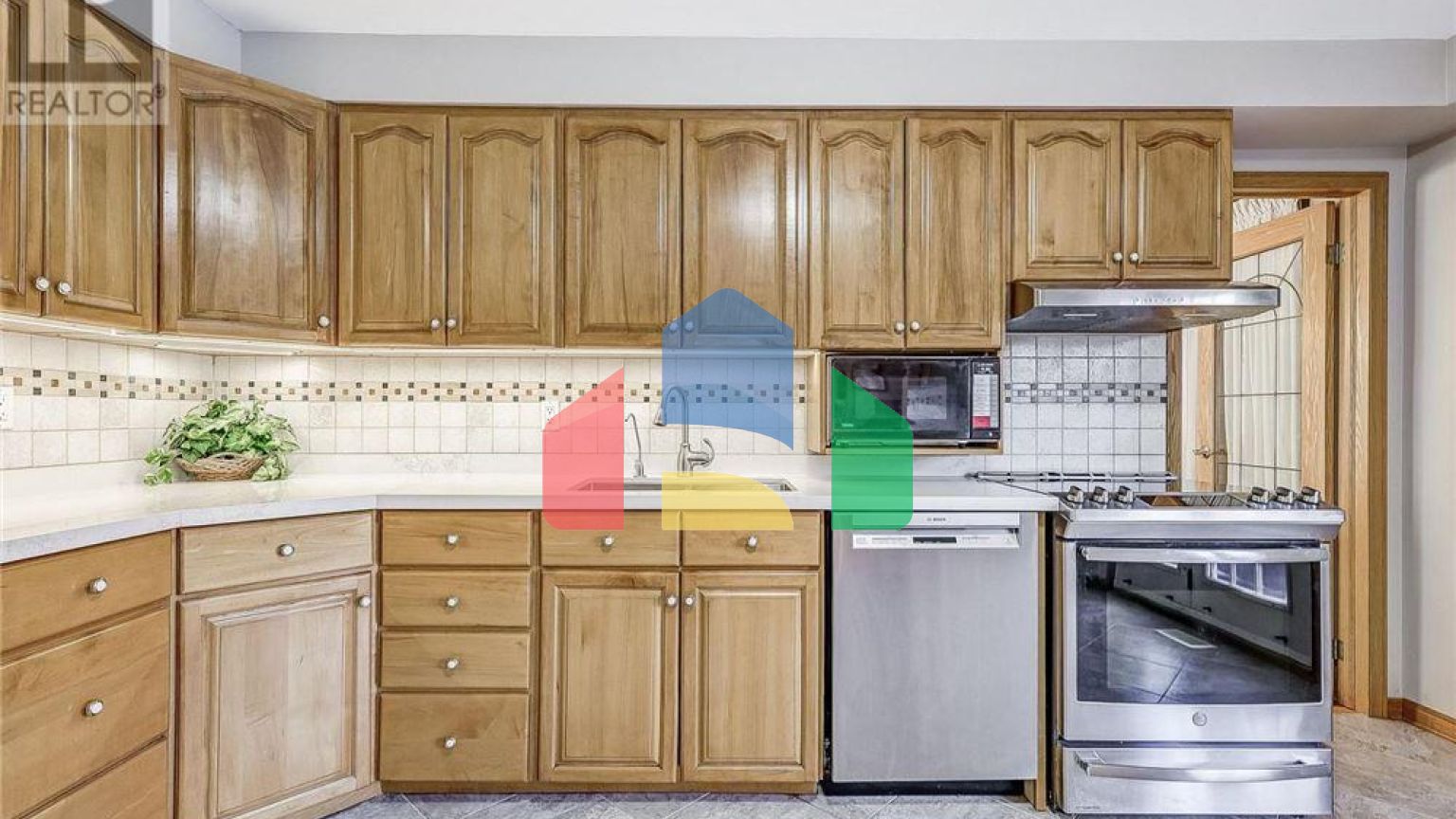 Residential - Single Family Home - Markham, Canada - Canada