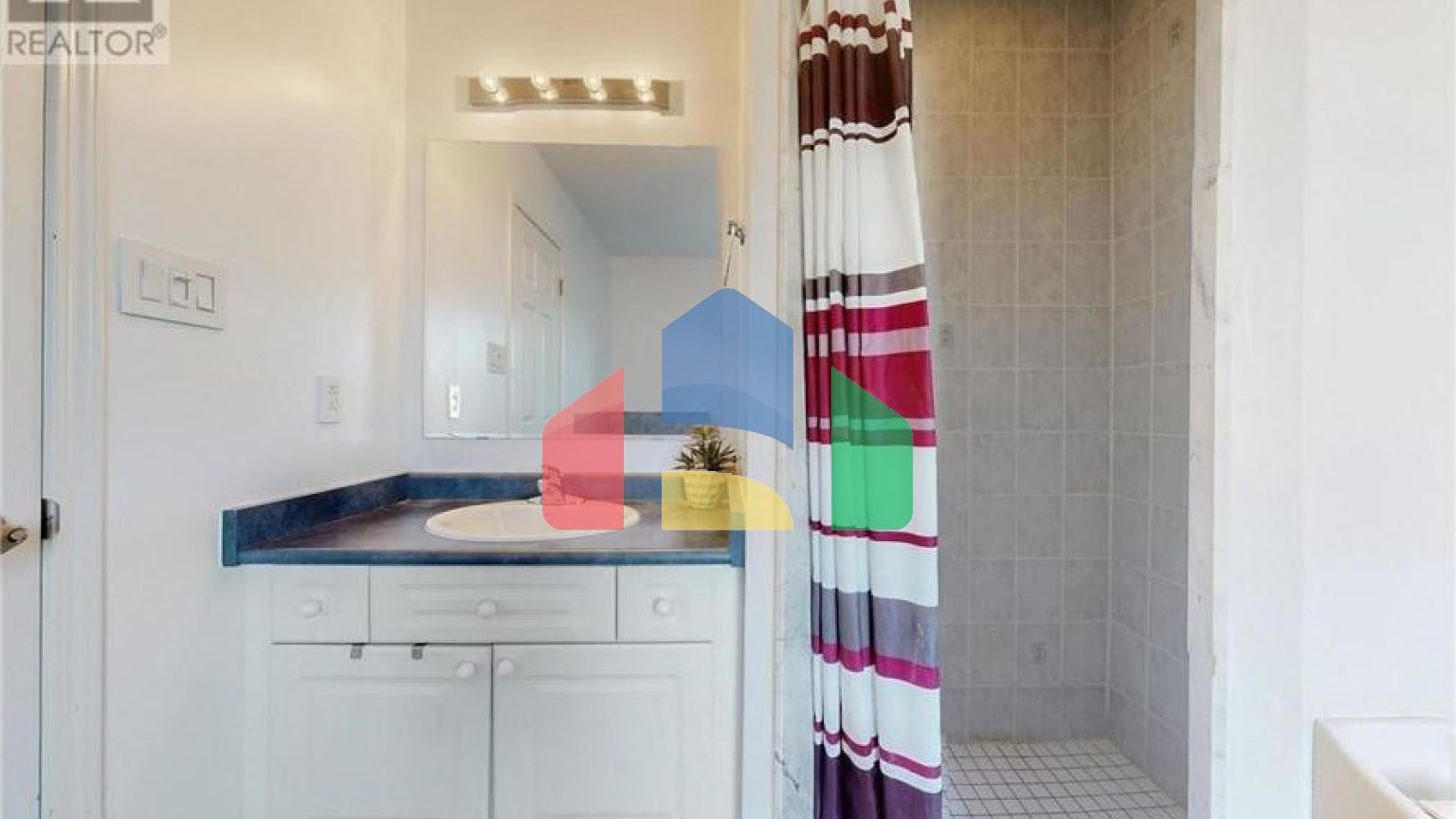 Residential - Single Family Home - Markham, Canada - Canada