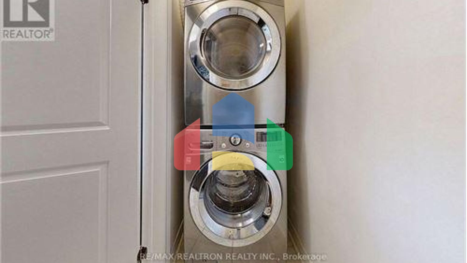 Residential - Single Family Home - Markham, Canada - Canada