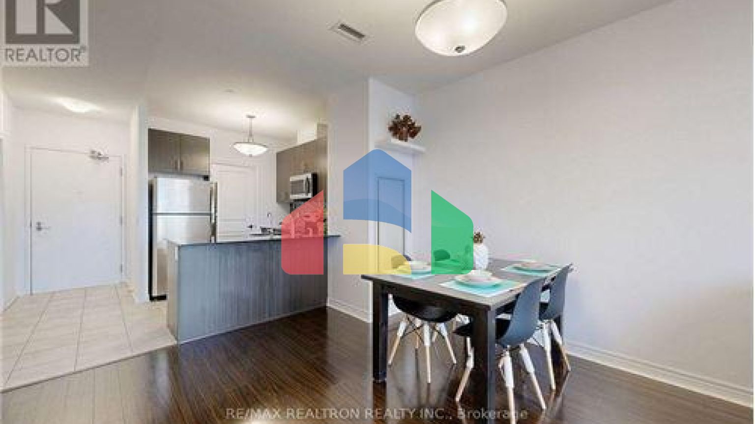 Residential - Single Family Home - Markham, Canada - Canada