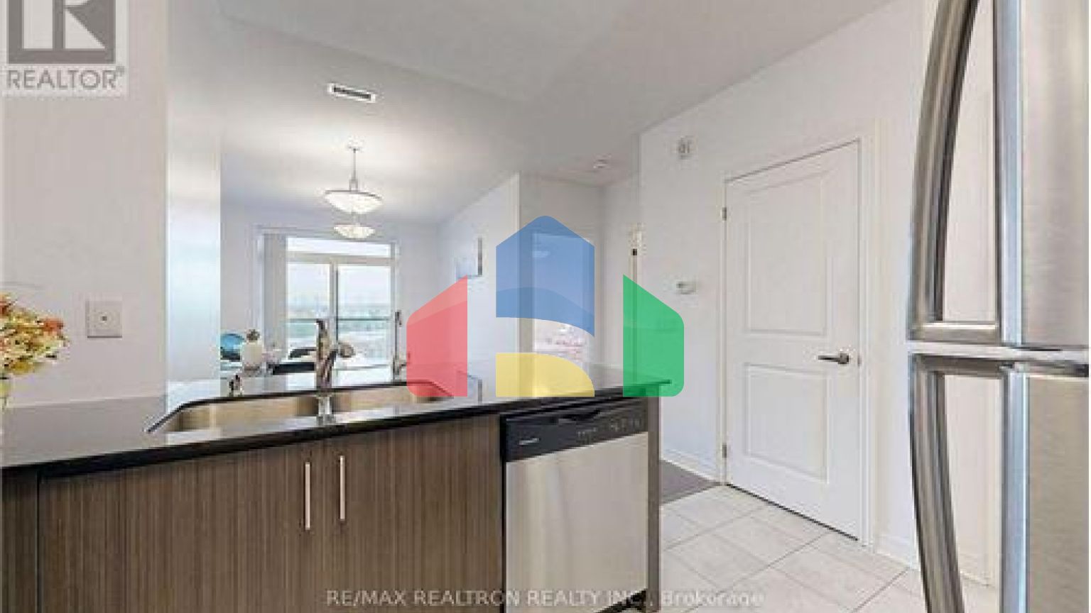 Residential - Single Family Home - Markham, Canada - Canada