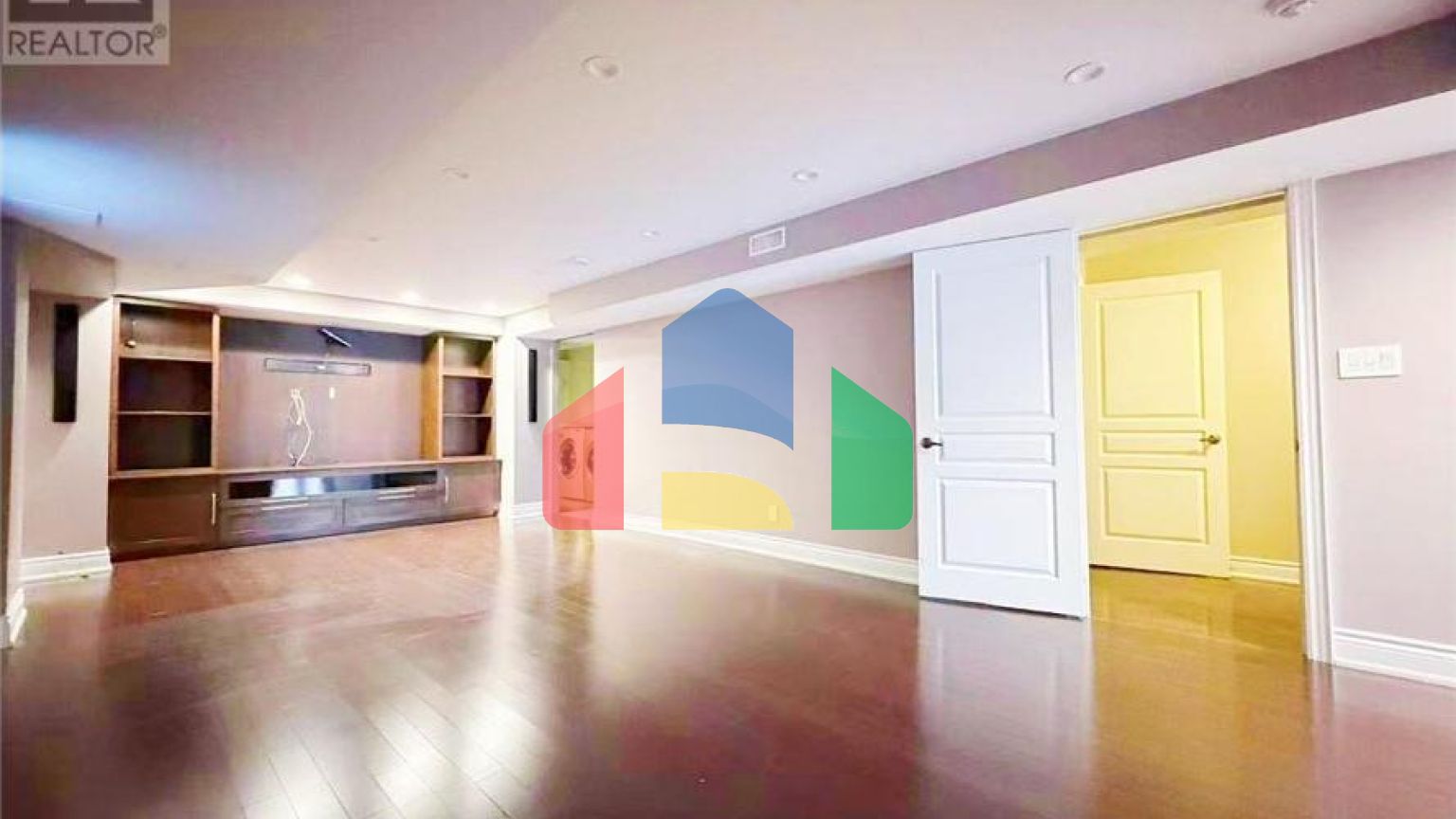 Residential - Single Family Home - Markham, Canada - Canada