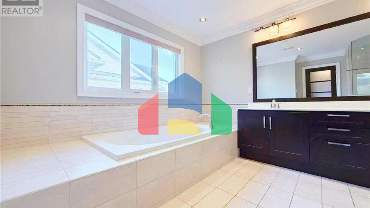 Residential - Single Family Home - Markham, Canada - Canada