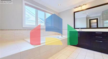 Residential - Single Family Home - Markham, Canada - Canada