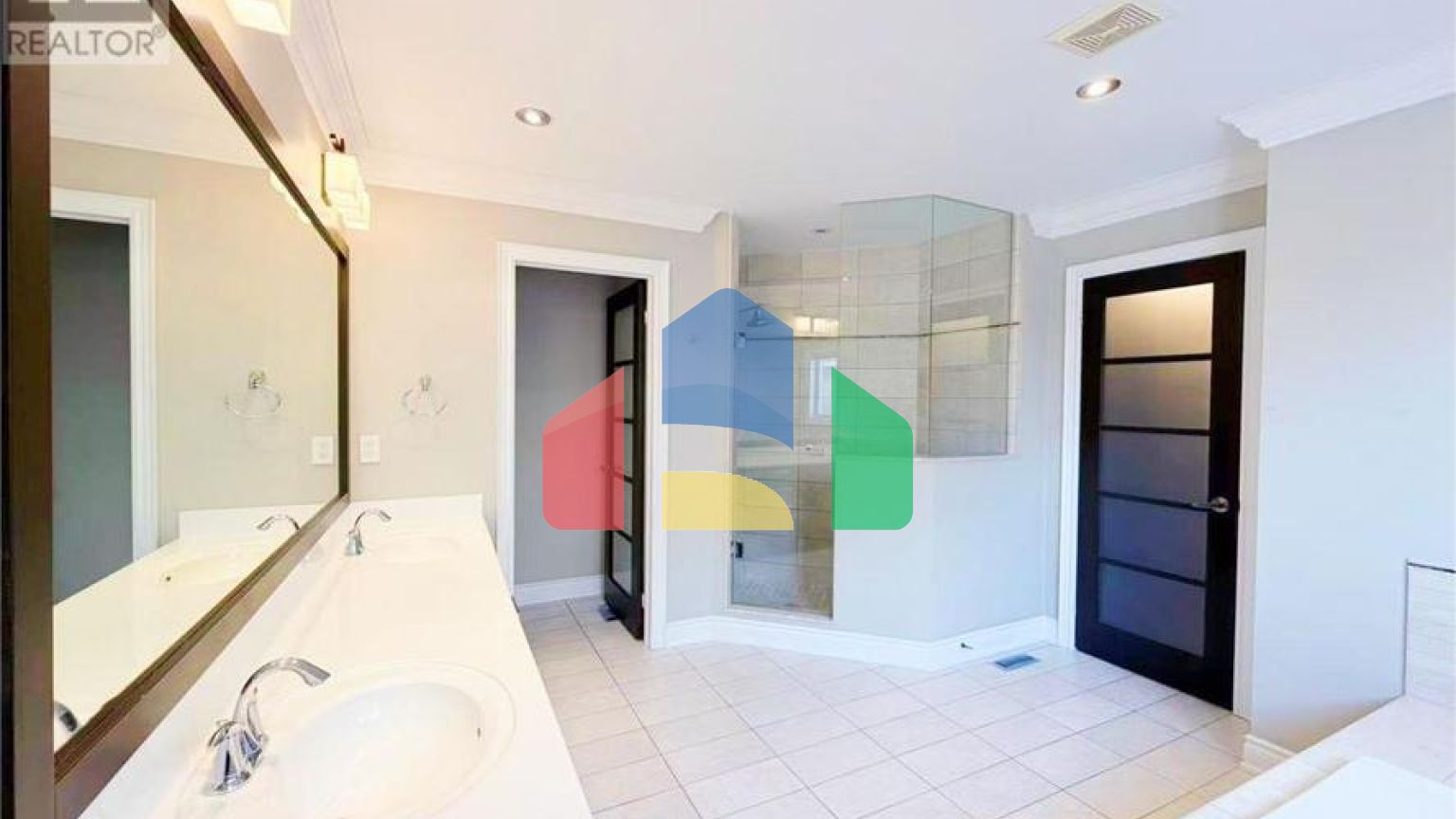 Residential - Single Family Home - Markham, Canada - Canada