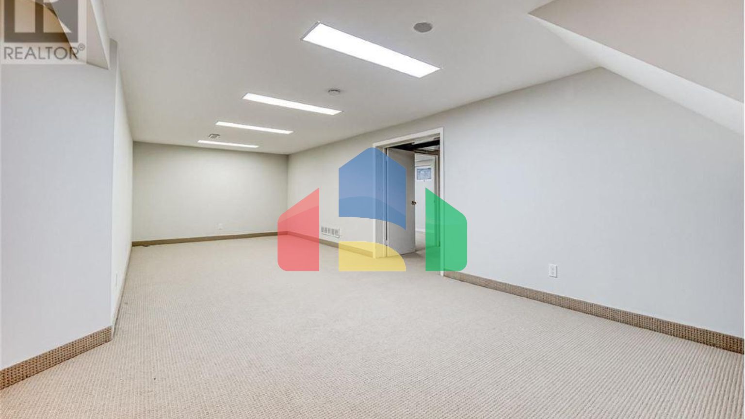 Residential - Single Family Home - Markham, Canada - Canada