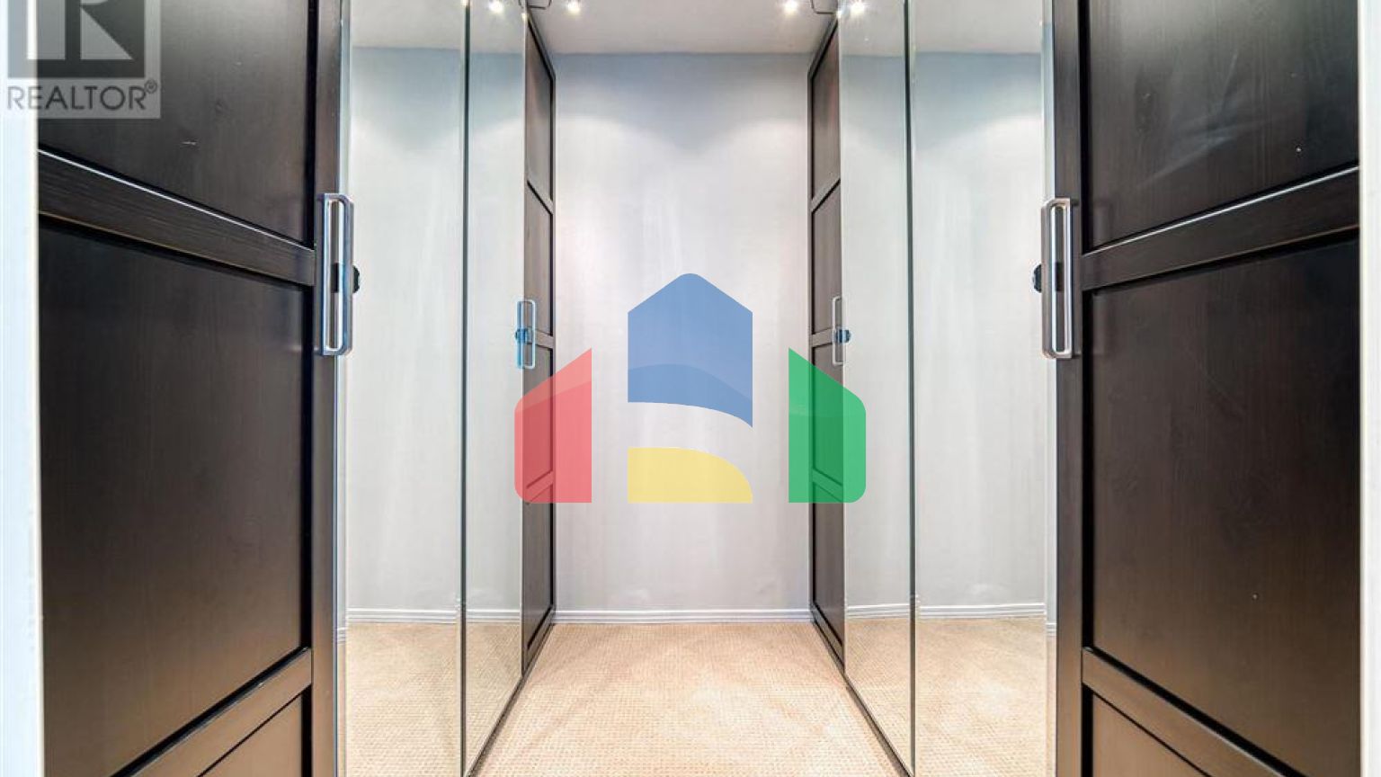 Residential - Single Family Home - Markham, Canada - Canada