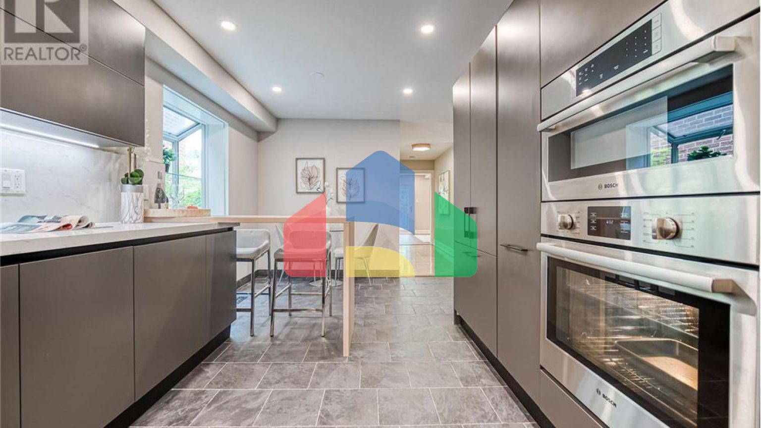 Residential - Single Family Home - Markham, Canada - Canada