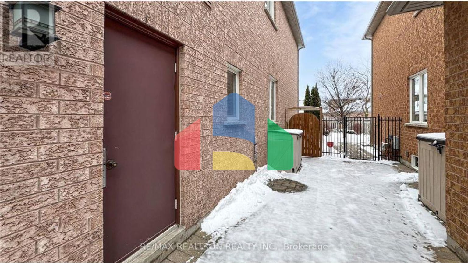 Residential - Single Family Home - Markham, Canada - Canada