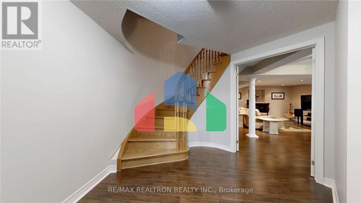 Residential - Single Family Home - Markham, Canada - Canada