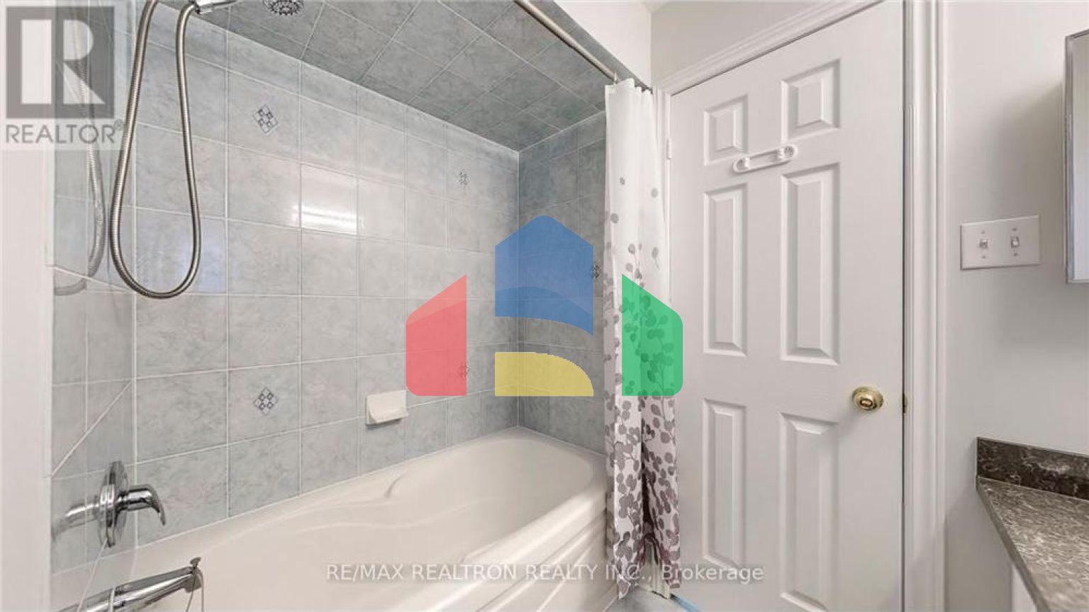 Residential - Single Family Home - Markham, Canada - Canada