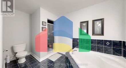 Residential - Single Family Home - Markham, Canada - Canada