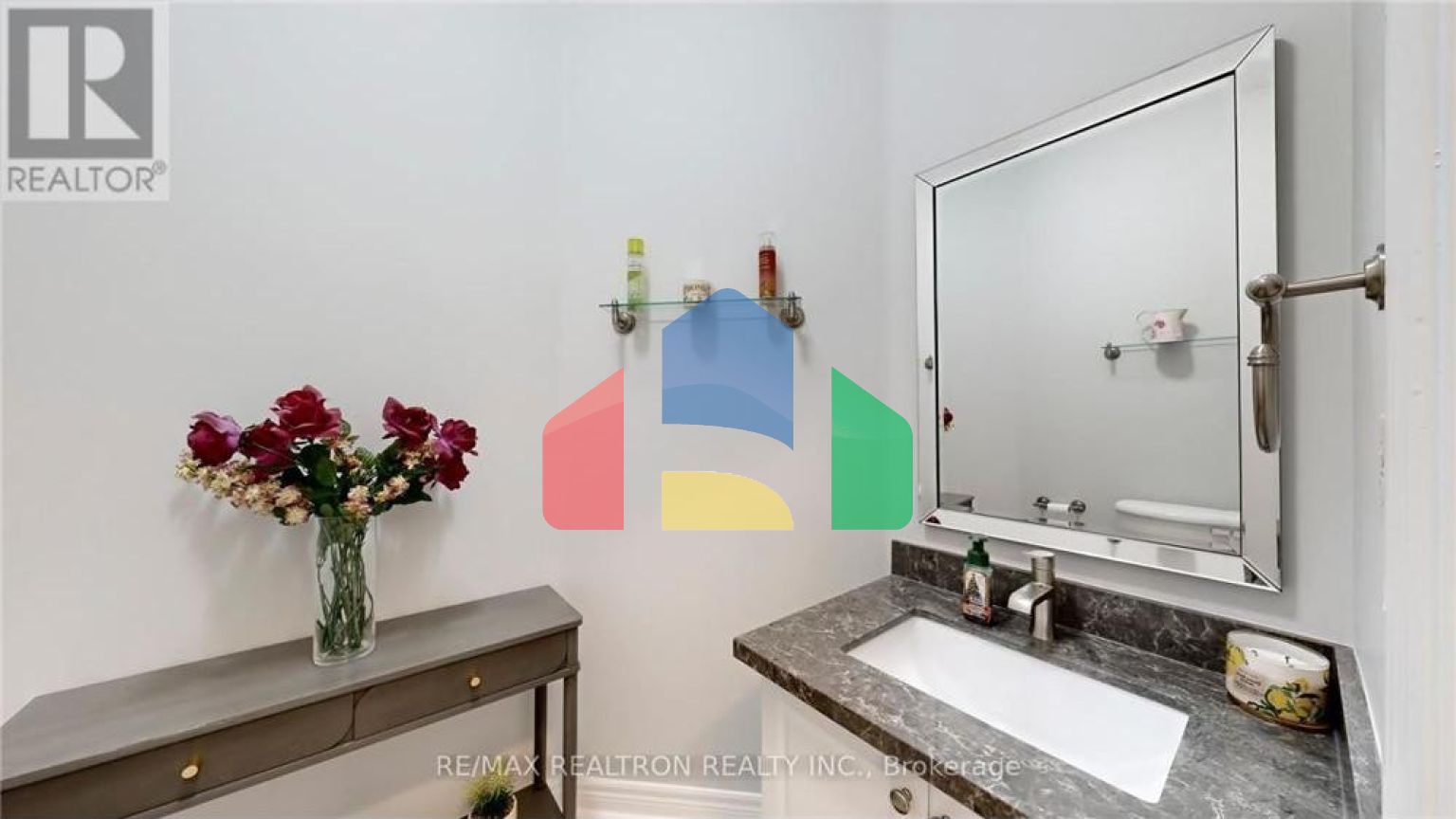 Residential - Single Family Home - Markham, Canada - Canada