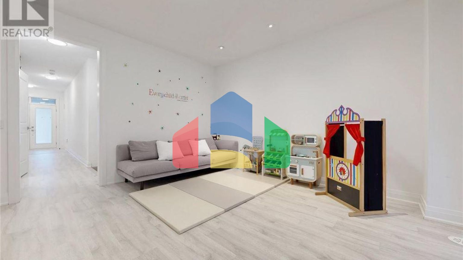 Residential - Single Family Home - Markham, Canada - Canada