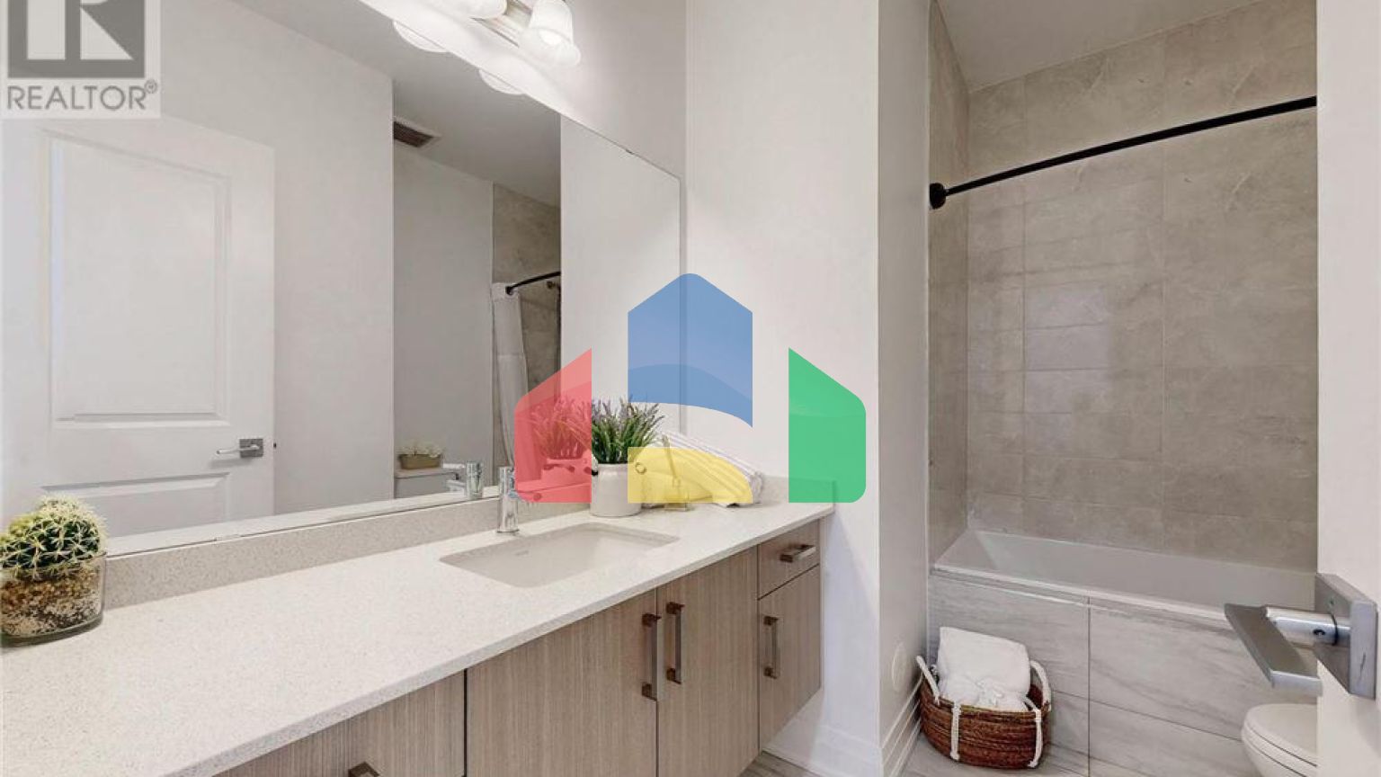 Residential - Single Family Home - Markham, Canada - Canada