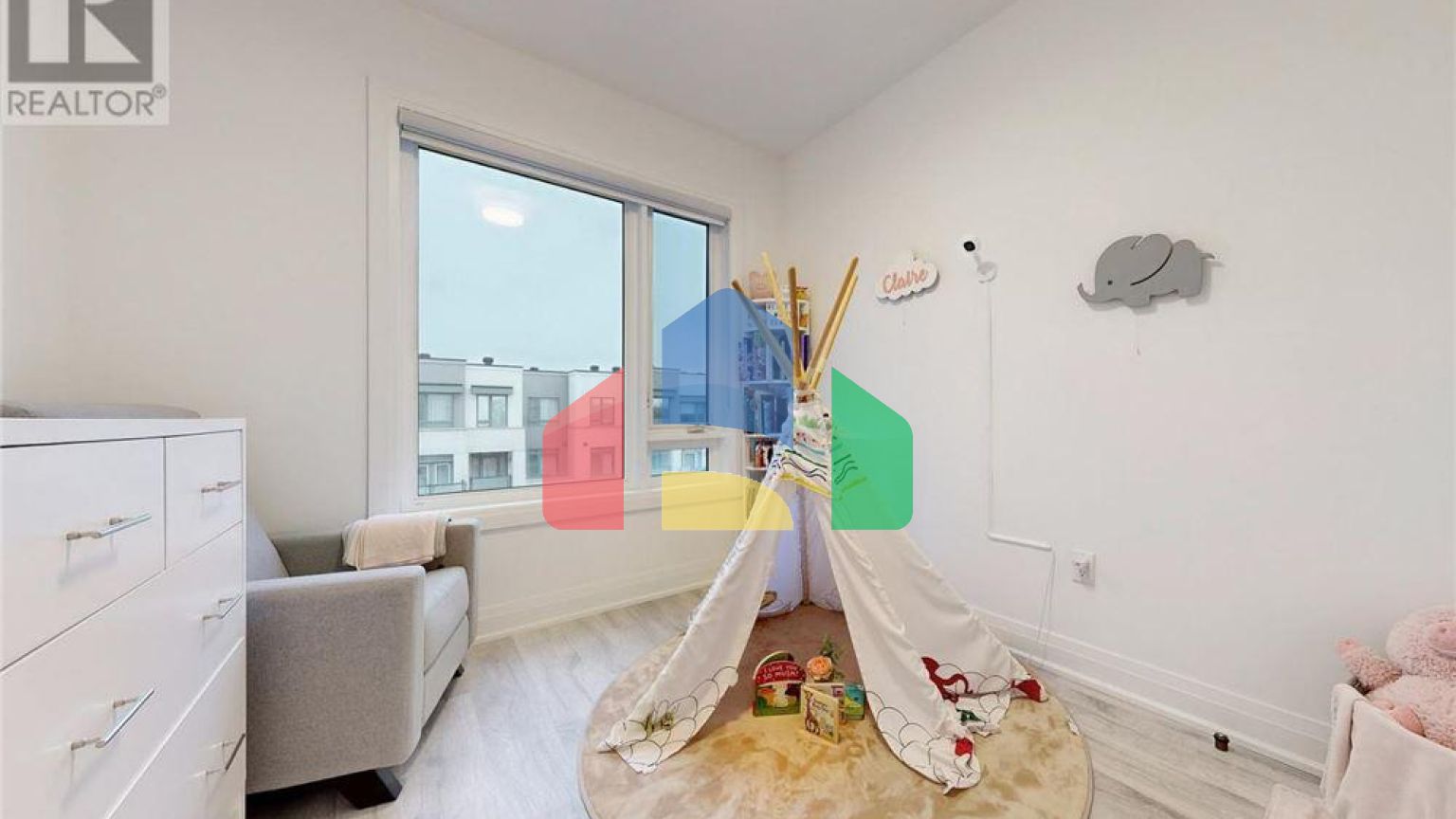 Residential - Single Family Home - Markham, Canada - Canada