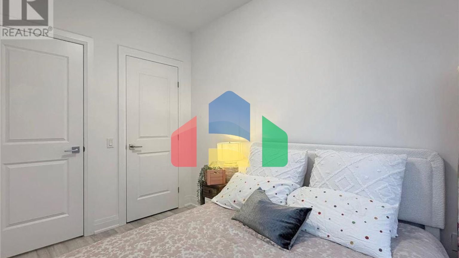 Residential - Single Family Home - Markham, Canada - Canada