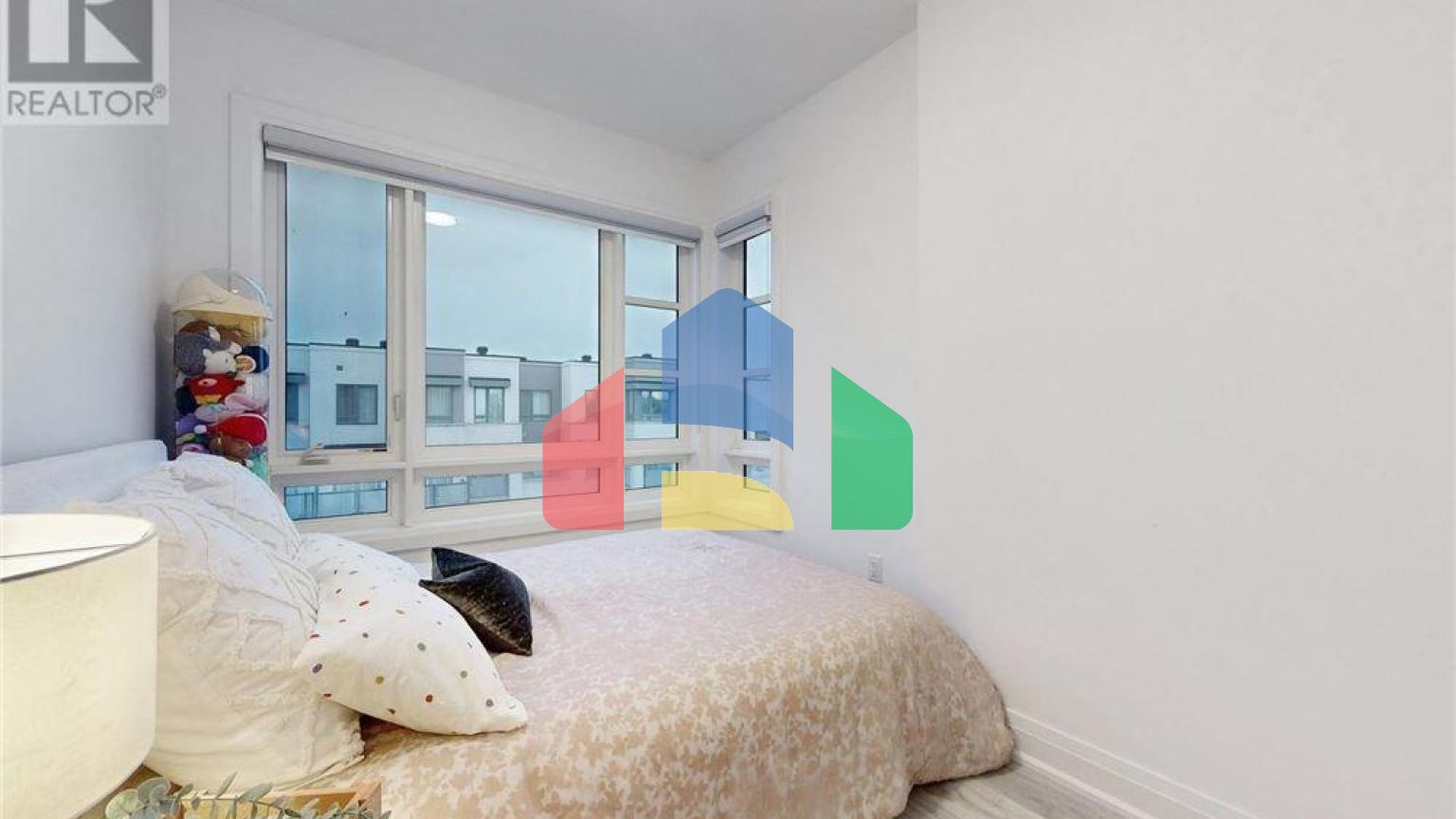 Residential - Single Family Home - Markham, Canada - Canada