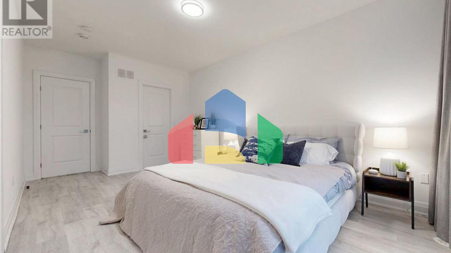 Residential - Single Family Home - Markham, Canada - Canada