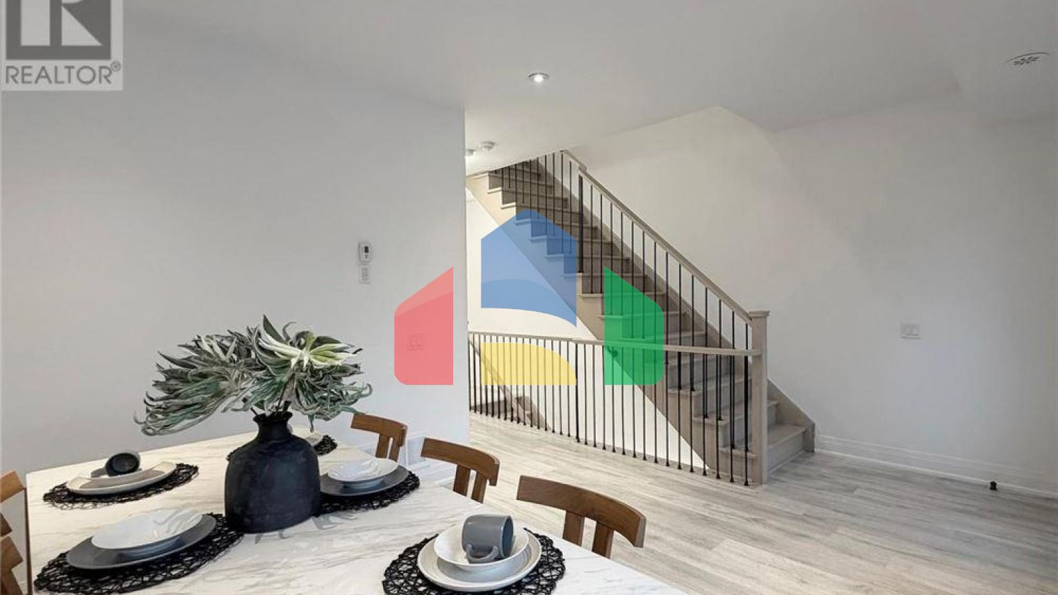 Residential - Single Family Home - Markham, Canada - Canada