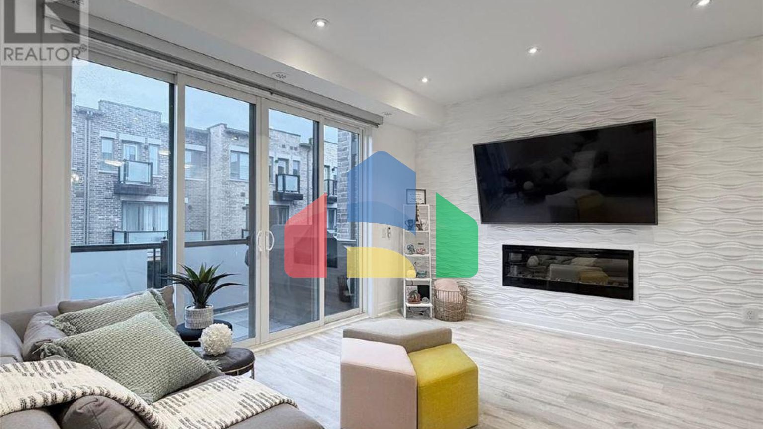 Residential - Single Family Home - Markham, Canada - Canada