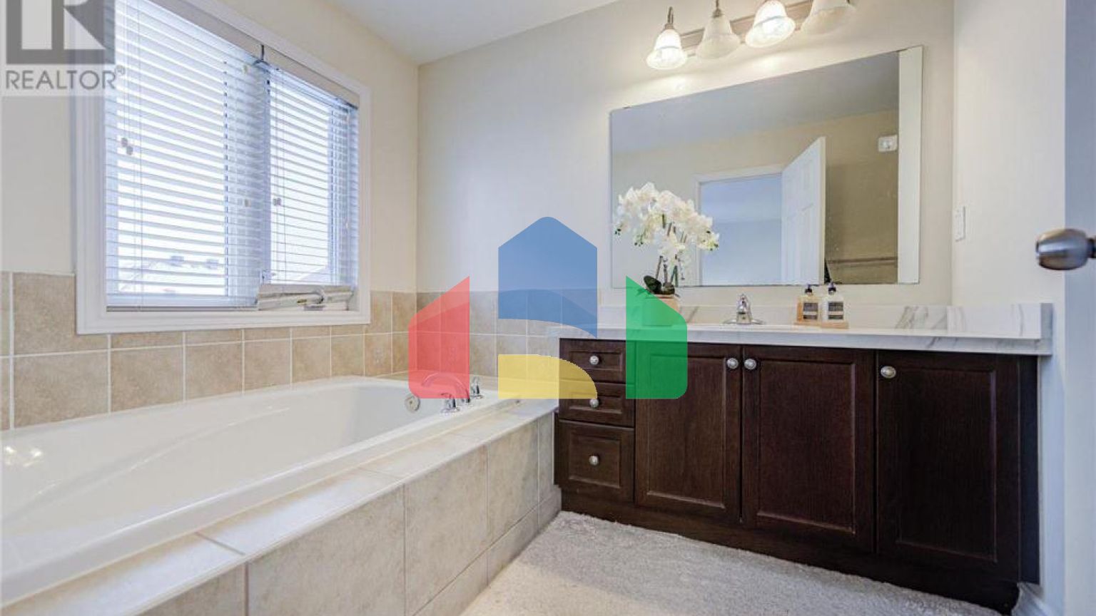 Residential - Single Family Home - Markham, Canada - Canada