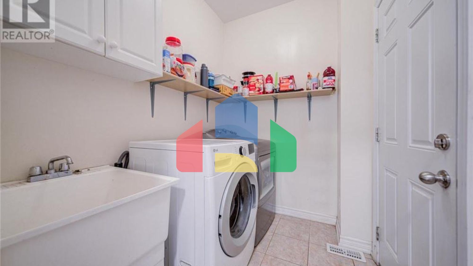 Residential - Single Family Home - Markham, Canada - Canada