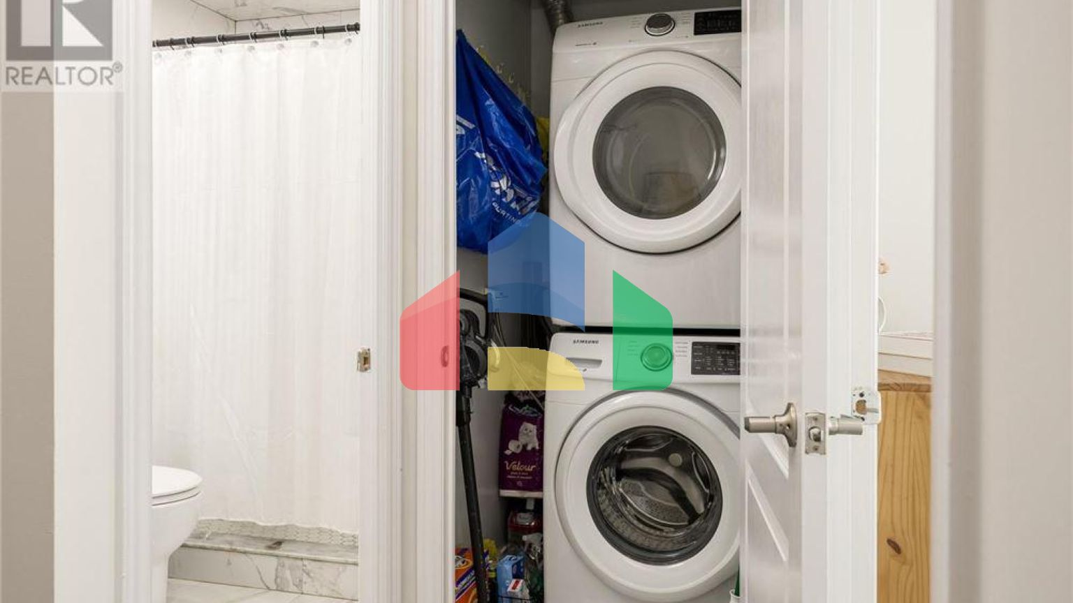 Residential - Single Family Home - Markham, Canada - Canada