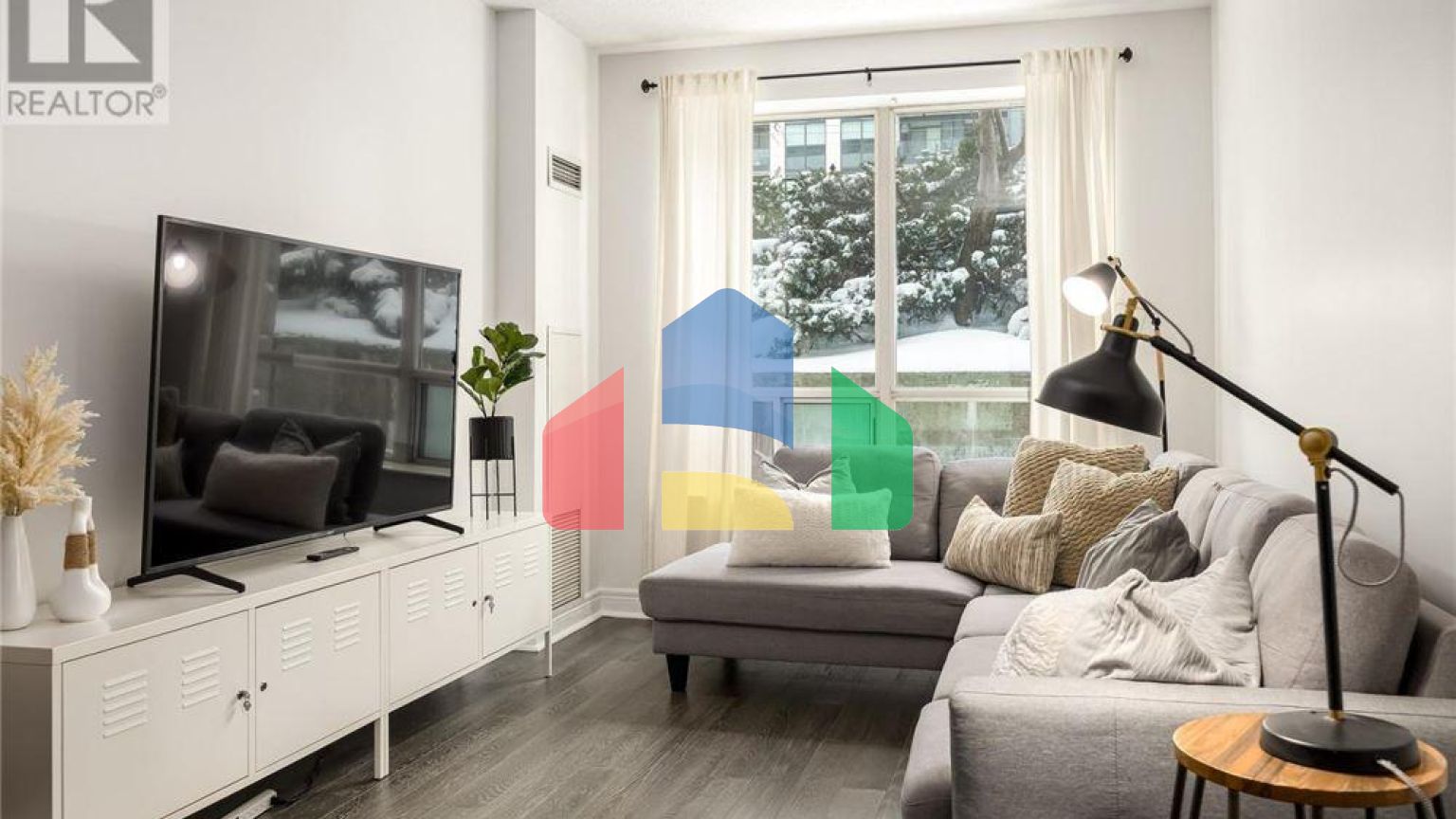 Residential - Single Family Home - Markham, Canada - Canada