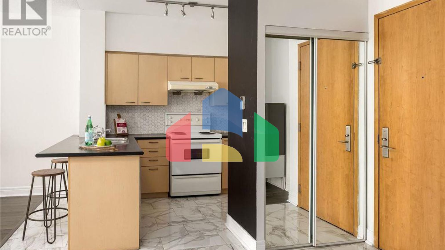 Residential - Single Family Home - Markham, Canada - Canada