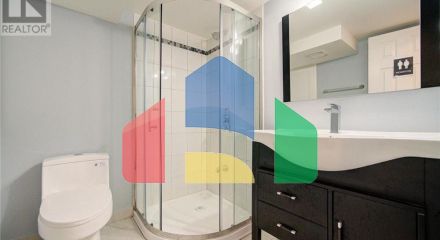 Residential - Single Family Home - Markham, Canada - Canada