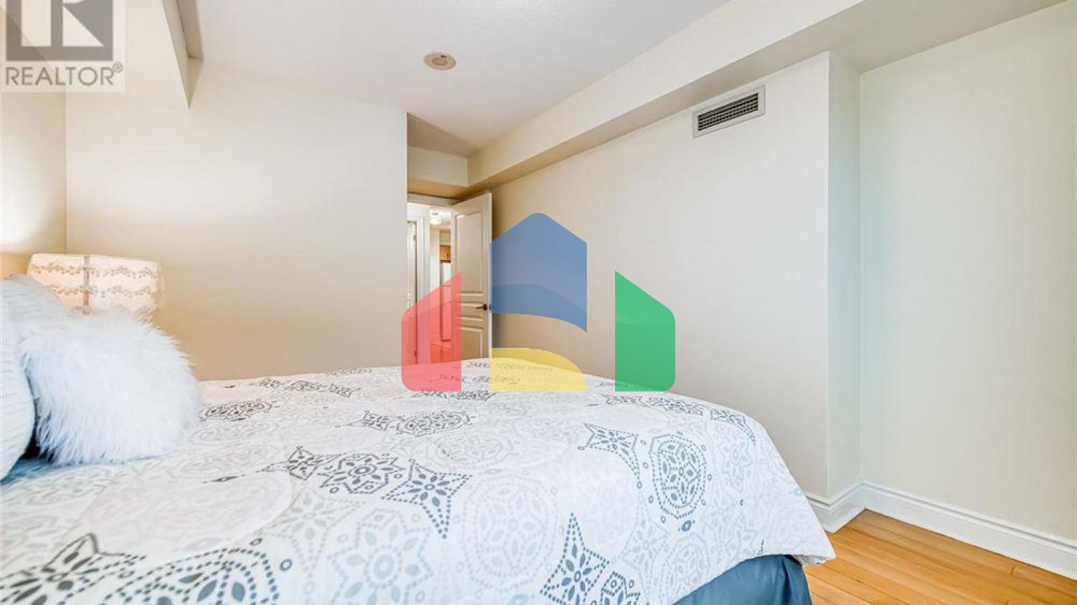 Residential - Condo/Apartment - Markham, Canada - Canada