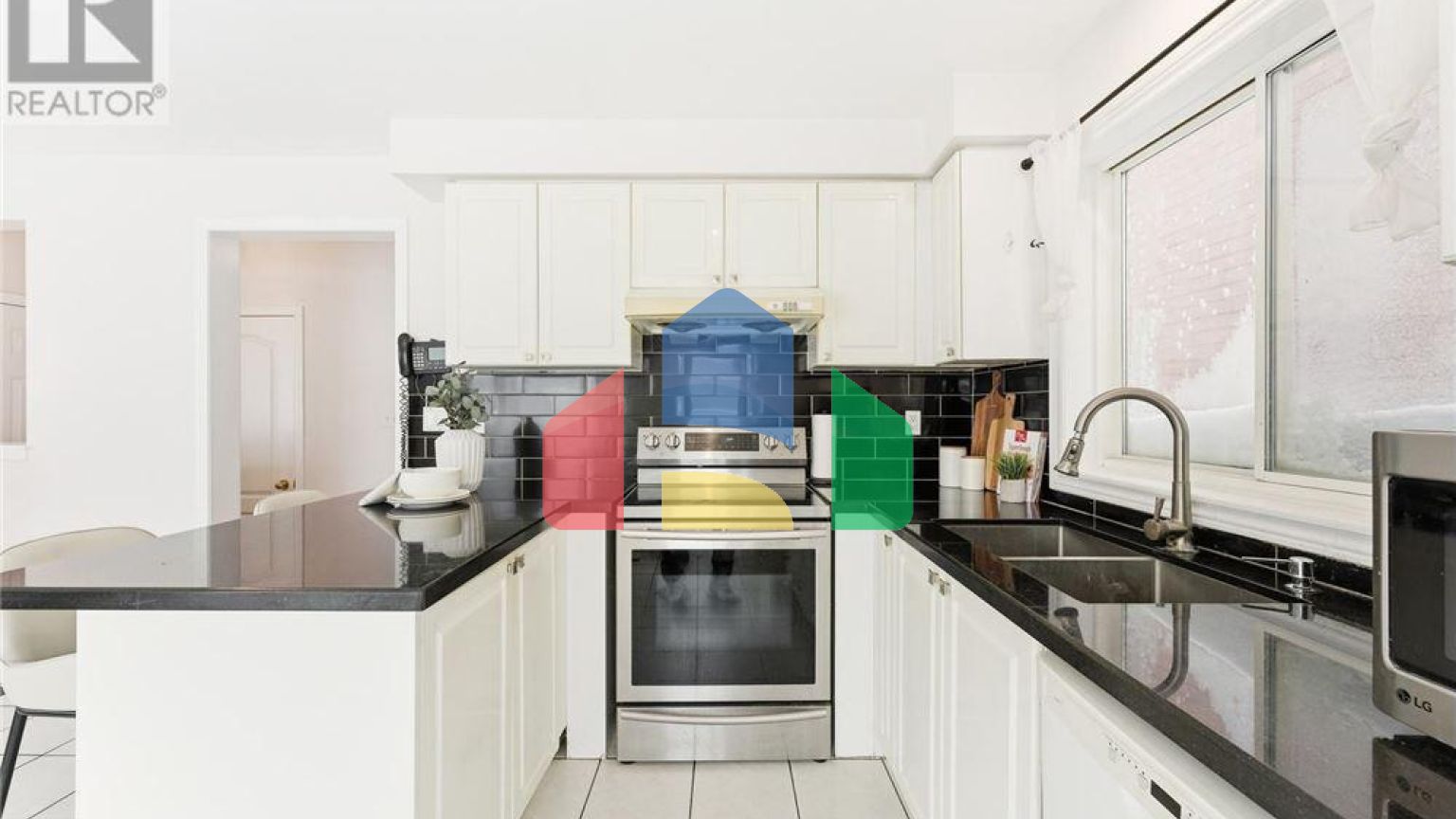 Residential - Single Family Home - Markham, Canada - Canada