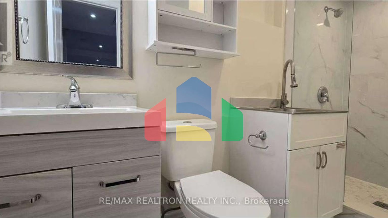 Residential - Single Family Home - Markham, Canada - Canada