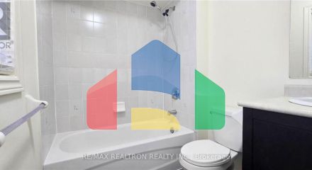 Residential - Single Family Home - Markham, Canada - Canada