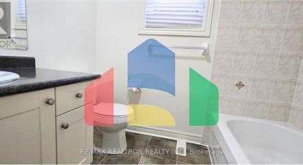 Residential - Single Family Home - Markham, Canada - Canada