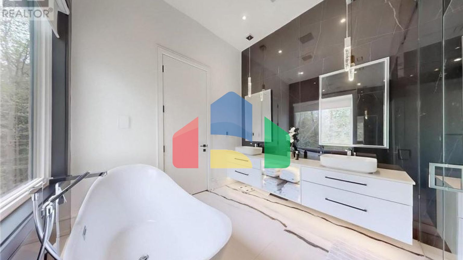 Residential - Single Family Home - Markham, Canada - Canada