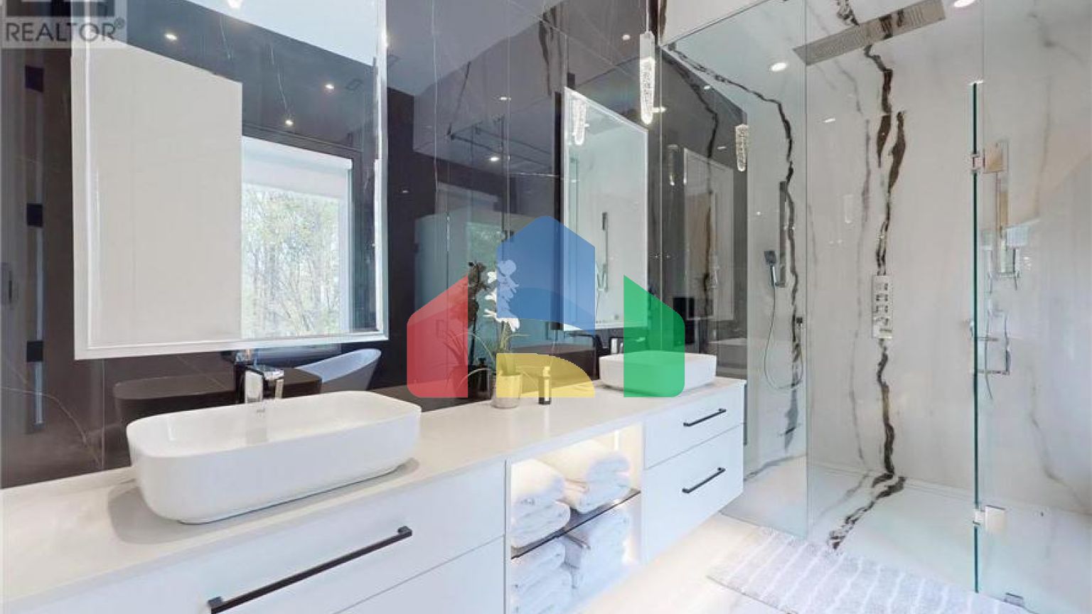 Residential - Single Family Home - Markham, Canada - Canada