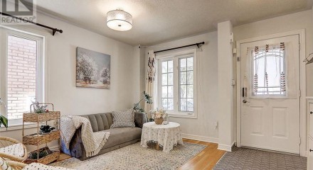 Residential - Single Family Home - Markham, Canada - Canada