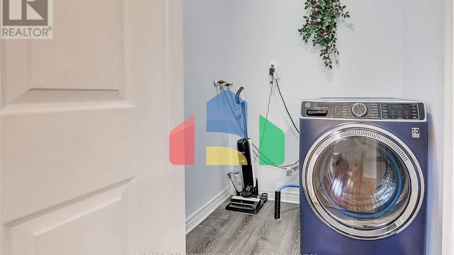 Residential - Single Family Home - Markham, Canada - Canada