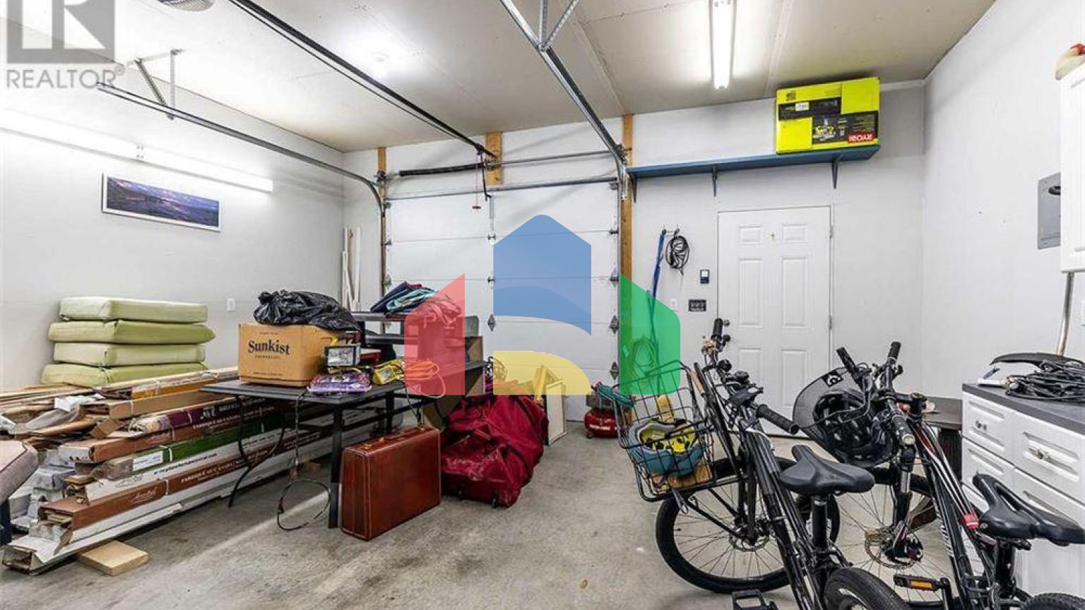 Residential - Single Family Home - Medicine Hat, Canada - Canada