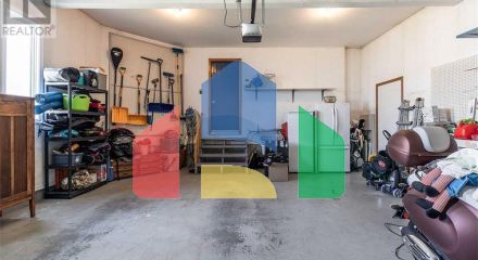 Residential - Single Family Home - Medicine Hat, Canada - Canada