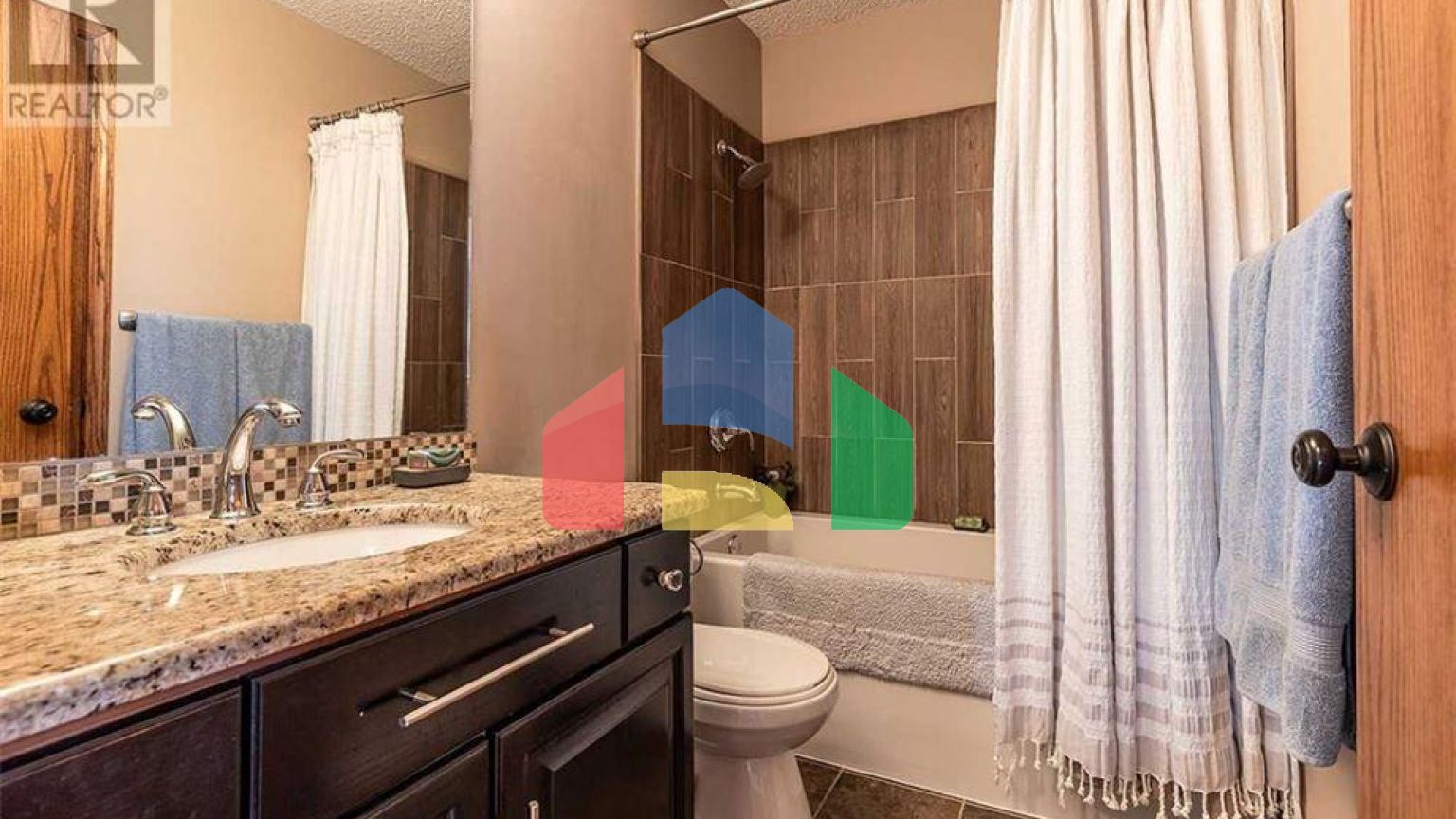 Residential - Single Family Home - Medicine Hat, Canada - Canada