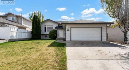 Residential - Single Family Home - Medicine Hat, Canada - Canada