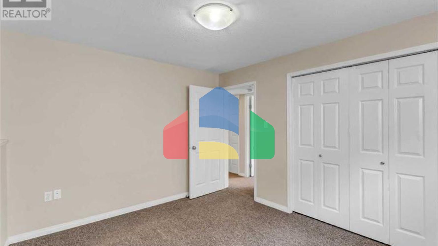 Residential - Single Family Home - Medicine Hat, Canada - Canada