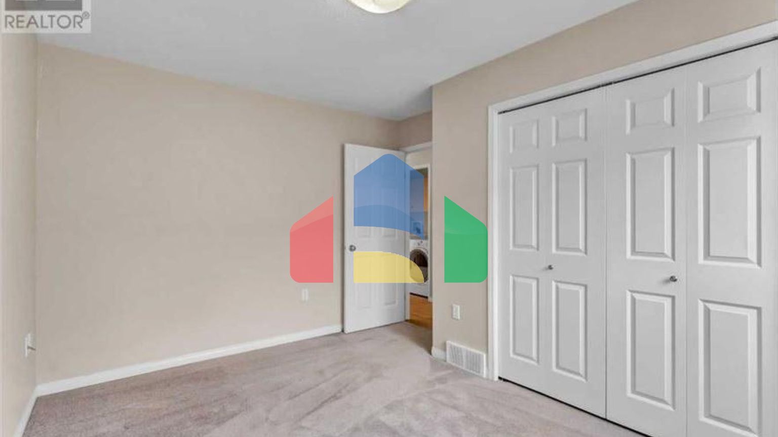 Residential - Single Family Home - Medicine Hat, Canada - Canada