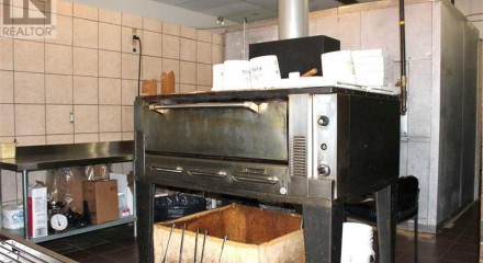 Commercial - Commercial/Retail - Medicine Hat, Canada - Canada
