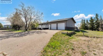 Residential - Single Family Home - Medicine Hat, Canada - Canada